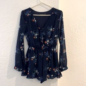 ASTR extra small navy long sleeve romper